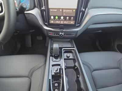 Volvo XC60 Facelift B5 Core / Essence (2025) - Photo 11