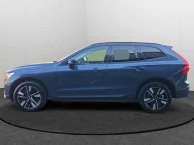 Volvo XC60 T6 Plus Dark / Hybride FACELIFT KIT HIVER INCLUS (2025) - Photo 4
