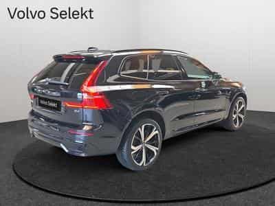 Volvo XC60 B4 Plus Dark / Essence (2023) - Photo 2