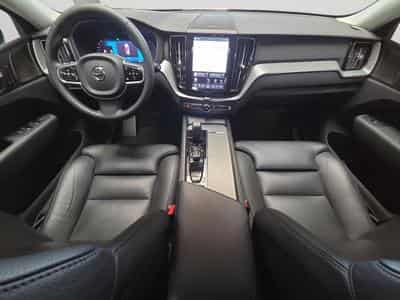 Volvo XC60 B4 Plus Dark / Essence (2023) - Photo 3