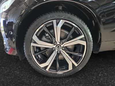 Volvo XC60 B4 Plus Dark / Essence (2023) - Photo 11