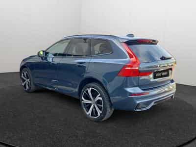Volvo XC60 B5 AWD Ultra Dark / Essence (2025) - Photo 3