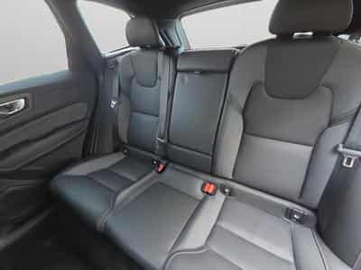 Volvo XC60 B5 AWD Ultra Dark / Essence (2025) - Photo 13