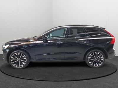 Volvo XC60 B5 AWD Ultra Dark / Essence (2025) - Photo 4