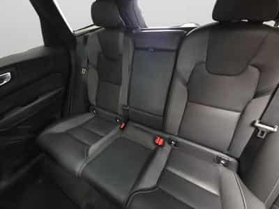 Volvo XC60 B5 AWD Ultra Dark / Essence (2025) - Photo 13