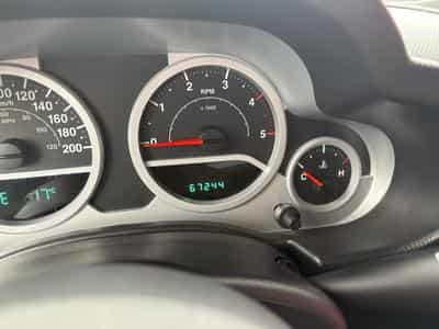 Jeep Wrangler 2.7 CRD SAHARA (2008) - Photo 10