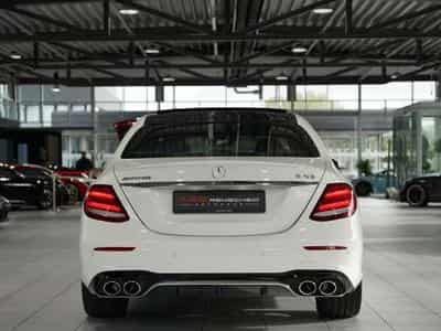 Mercedes E 53 AMG 4M+ Limousine *Pano *360° *Wide *MBEAM (2020) - Photo 9