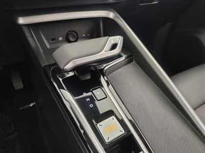 MG ZS 1.5 Hybrid+ Luxury NAVI / FULL LED / CUIR / CAMERA 360 (2026) - Photo 12