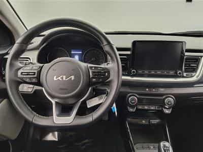 Kia Stonic 1.0 T Inspire Plus ISG (2024) - Photo 9