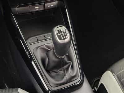 Kia Stonic 1.0 T Inspire Plus ISG (2024) - Photo 12