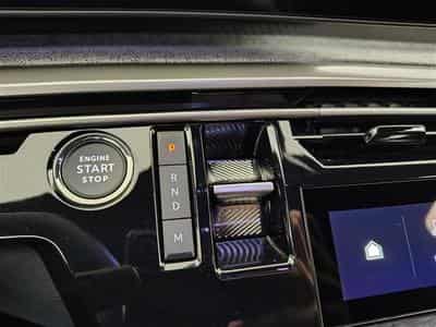 Peugeot 3008 1.2 HYBRID 136cv e-DSC6 Allure Pack NAVI / FULL LED / CAMERA (2025) - Photo 12
