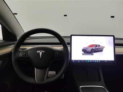 Tesla Model 3 Dual Motor AWD NAVI / FULL LED / PANO / CAMERA 360° / JA 20" (2023) - Foto 9