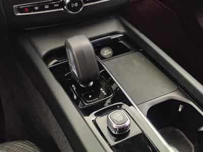 Volvo XC60 2.0 B4 MHEV Core CARPLAY / FULL LED (2024) - Photo 12