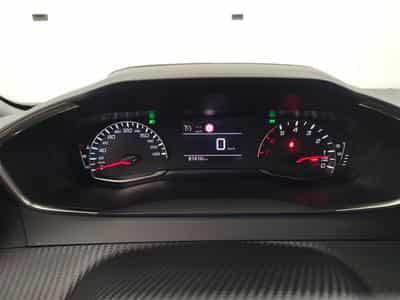 Peugeot 2008 1.2 PureTech 100cv Active CARPLAY / CAMERA (2023) - Photo 9
