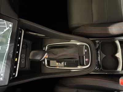 MG ZS 1.0 T-GDi MT LUXURY (2024) - Photo 9
