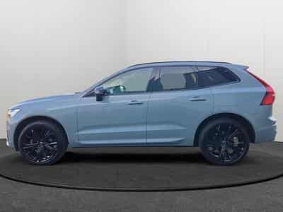 Volvo XC60 Facelift B5 AWD Black Edition Plus / Essence (2025) - Foto 2