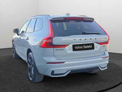 Volvo XC60 Facelift B5 AWD Black Edition Plus / Essence (2025) - Foto 3