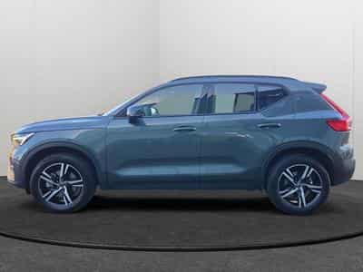 Volvo XC40 B3 Plus Dark / Essence (2025) - Photo 2