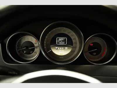 Mercedes C 200 CGI BlueEfficiency AMG Line *Bi-Xenon *SHZ (2011) - Photo 15