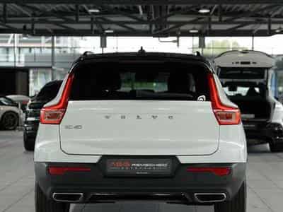 Volvo XC40 R Design 2WD *2.H *Digital *GSD *360° *H&K (2018) - Photo 9