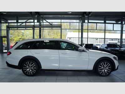 Mercedes E 220 d 4Matic All-Terrain *Widescreen *LED * (2019) - Photo 9