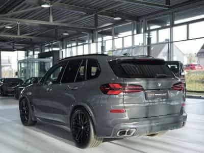 BMW X5M i xD *1.H *22 *ACC*Sky Lounge*H-UP*AHK (2024) - Photo 11