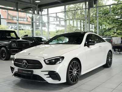 Mercedes E 300 Coupé AMG Line *20 *Pano*Night*KeyGo (2020) - Photo 5