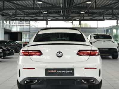Mercedes E 300 Coupé AMG Line *20 *Pano*Night*KeyGo (2020) - Photo 10
