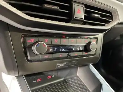 Seat Arona 1.0 TSI 110 MOVE COPA CARPLAY (2022) - Foto 8
