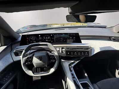 Peugeot 5008 HYBRID 145 GT E-DCS6 (2025) - Foto 10