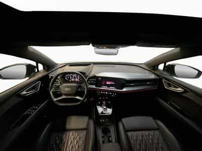 Audi Q4 e-tron 77kWh+SB+e-tron40+S-Line+P.Premium+Pano+Black-Style+Sonos (2022) - Foto 2