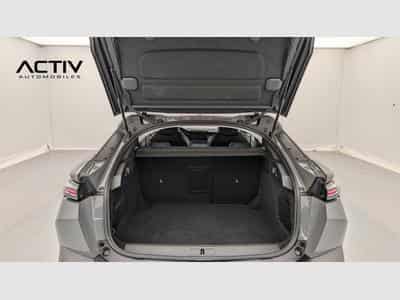 Peugeot 408 Hybrid 145 e-DCS6 Allure (2025) - Photo 11