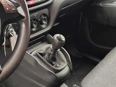 Fiat Doblo 1.6 MJET Cargo CLIM / CARPLAY (2023) - Foto 12