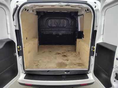 Fiat Doblo 1.6 MJET Cargo CLIM / CARPLAY (2023) - Foto 14