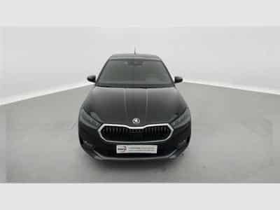 Skoda Fabia 1.0 TSI Selection *NAVI/CAMERA/PDC/CARPLAY/FULL LED/JA* (2024) - Foto 4
