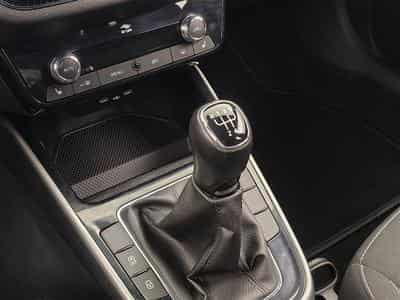 Skoda Fabia 1.0 TSI Selection *NAVI/CAMERA/PDC/CARPLAY/FULL LED/JA* (2024) - Foto 11