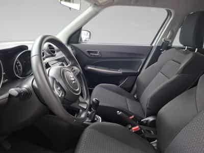 Suzuki Swift 1.2 Grand Luxe Xtra (SHVS) (2023) - Photo 4
