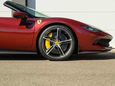Ferrari 296 GTS RUBINO MICALIZZATO - CARBONE - LIFT - DAYTONA - JANTES F (2024) - Photo 9