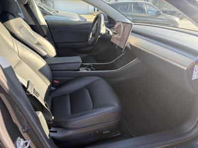 Tesla Model 3 239 KW - 325 CV STANDARD PLUS (2019) - Photo 10