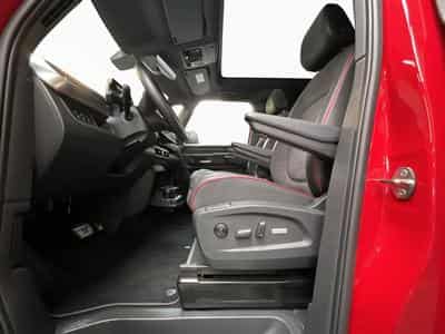 VW ID.Buzz 87kWh+Gtx+P.Confort+P.Design+P.Ass.+7Plätze+4Motion (2025) - Foto 9