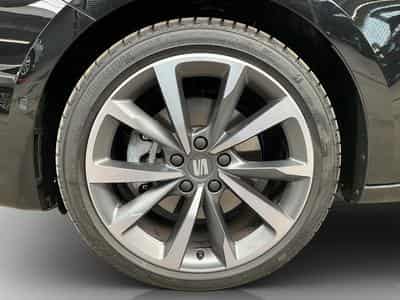 Seat Leon ST+FR+DSG+Matrix-LED+Pano+P.Vision+AHK (2025) - Photo 8