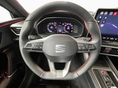 Seat Leon ST+FR+DSG+Matrix-LED+Pano+P.Vision+AHK (2025) - Photo 10