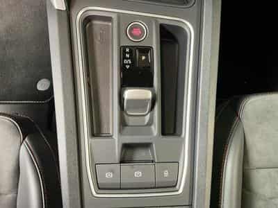 Seat Leon ST+FR+DSG+Matrix-LED+Pano+P.Vision+AHK (2025) - Photo 12