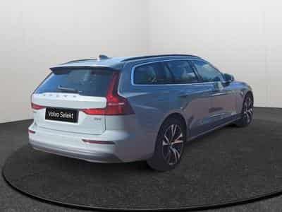 Volvo V60 B4 Core Mild Hybride / Esence (2025) - Photo 5