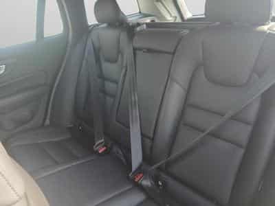 Volvo V60 B4 Core Mild Hybride / Esence (2025) - Photo 13