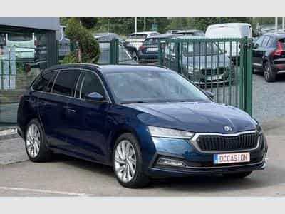 Skoda Octavia COMBI 1.4 TSI CLEVER 204 CV HYBRIDE (2022) - Photo 2