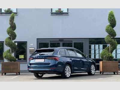 Skoda Octavia COMBI 1.4 TSI CLEVER 204 CV HYBRIDE (2022) - Photo 3