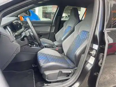 VW Golf (2023) - Foto 14