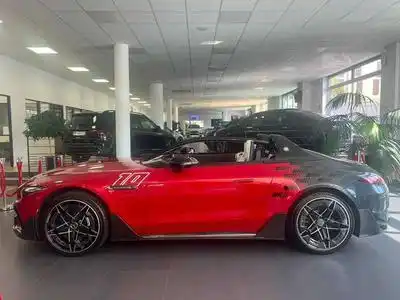Mercedes SL Roadster AMG MERCEDES-AMG PureSpeed (2026) - Foto 4