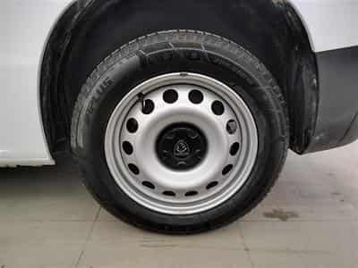 Peugeot Partner 1.5 BlueHDi L1 STD Light S/S (2024) - Foto 6